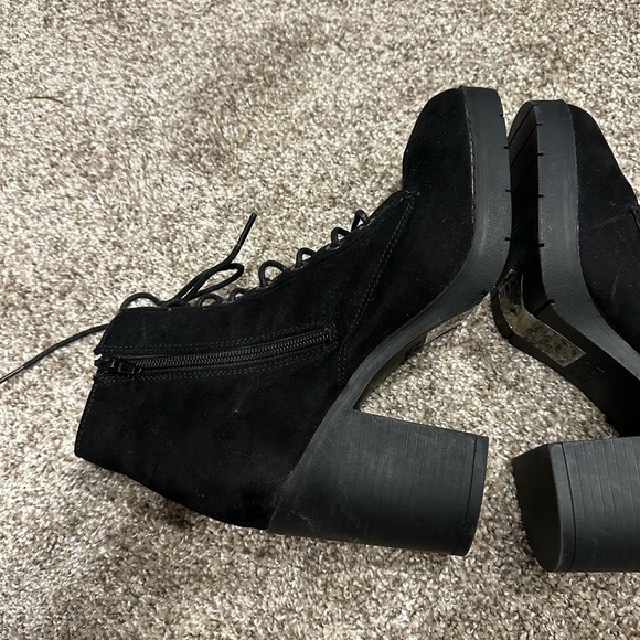 Primark Black Lace Up Heeled Boot Size 9 - Picture 4 of 7